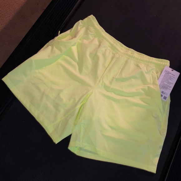 lululemon (L) Pace Breaker Lined Short 7" - Picture 2 of 14